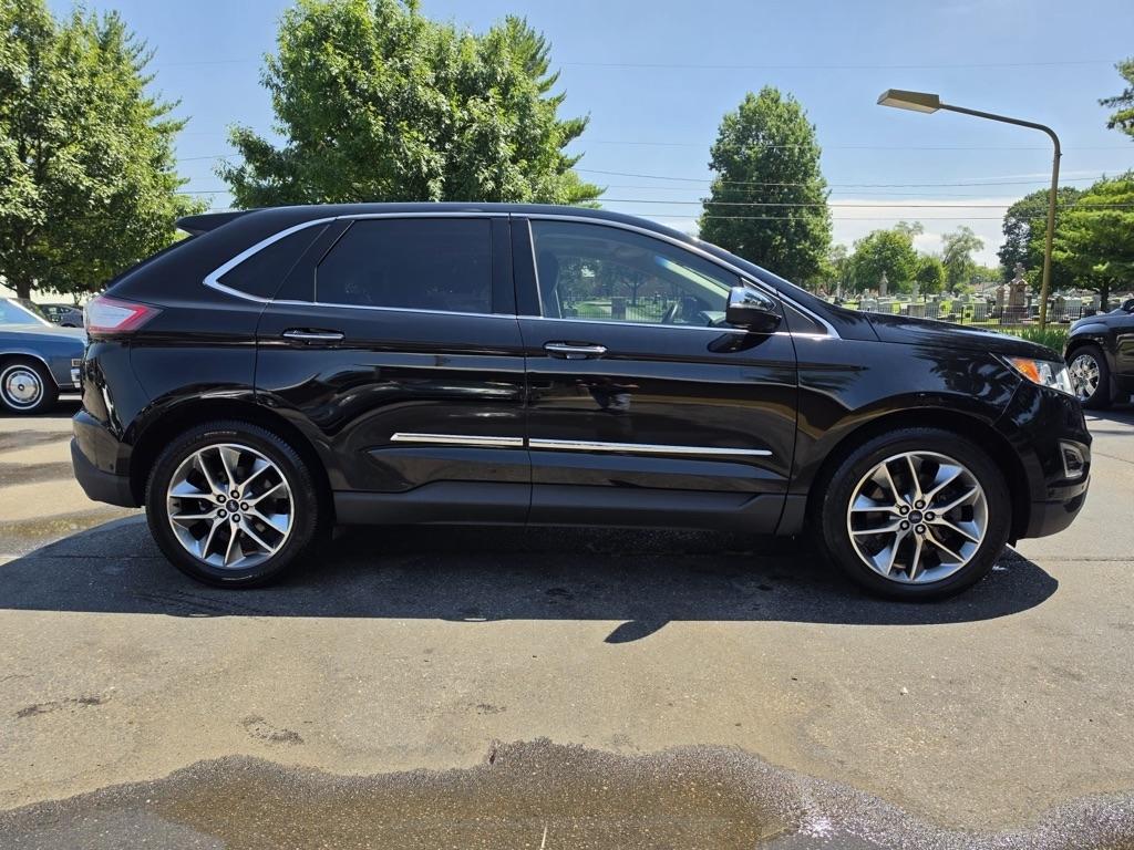 Ford Edge 4dr Titanium AWD 2016