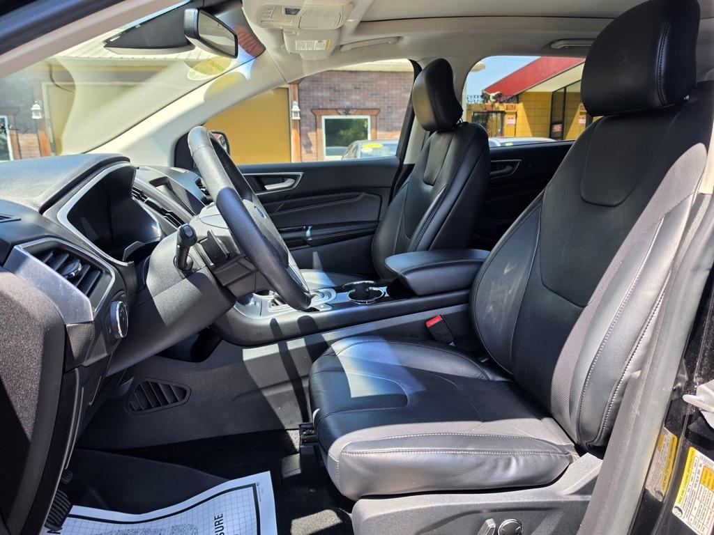Ford Edge 4dr Titanium AWD 2016