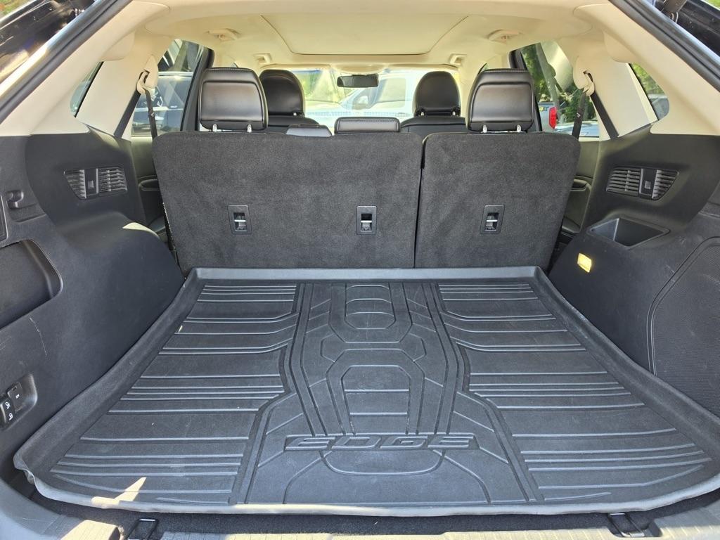 Ford Edge 4dr Titanium AWD 2016