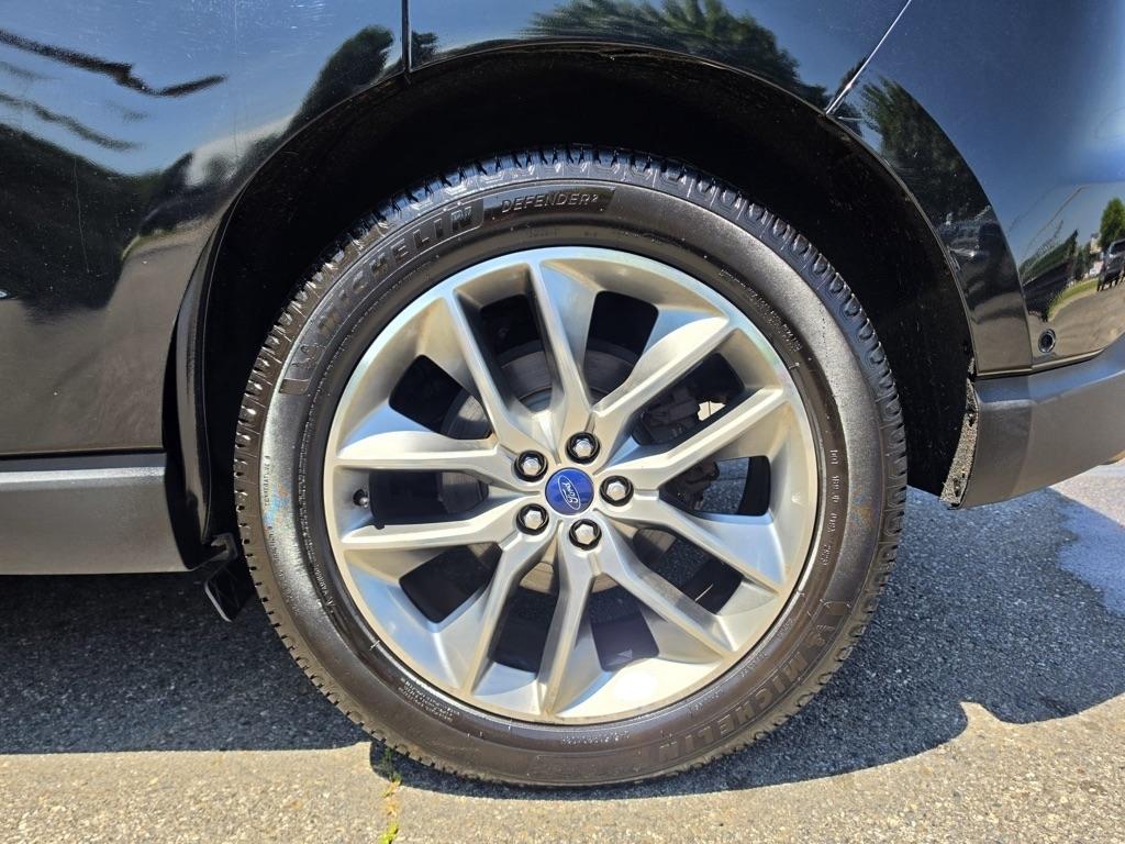 Ford Edge 4dr Titanium AWD 2016