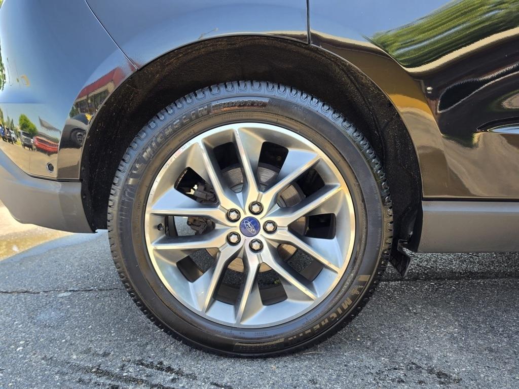 Ford Edge 4dr Titanium AWD 2016
