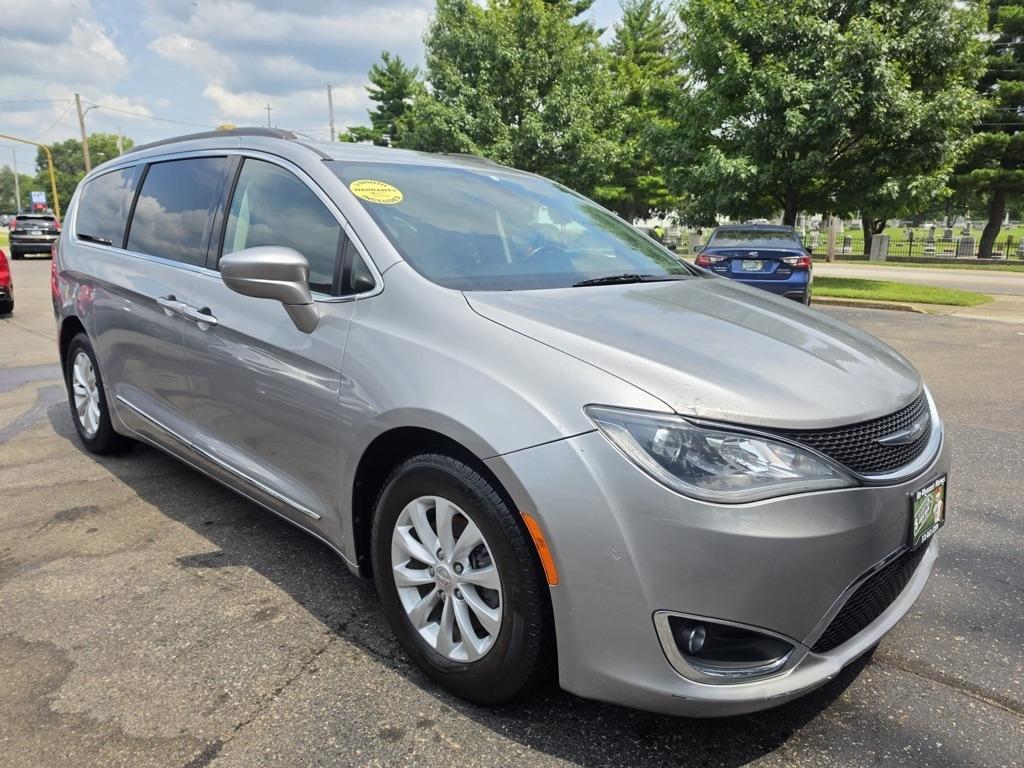 Chrysler Pacifica Touring-L FWD 2017