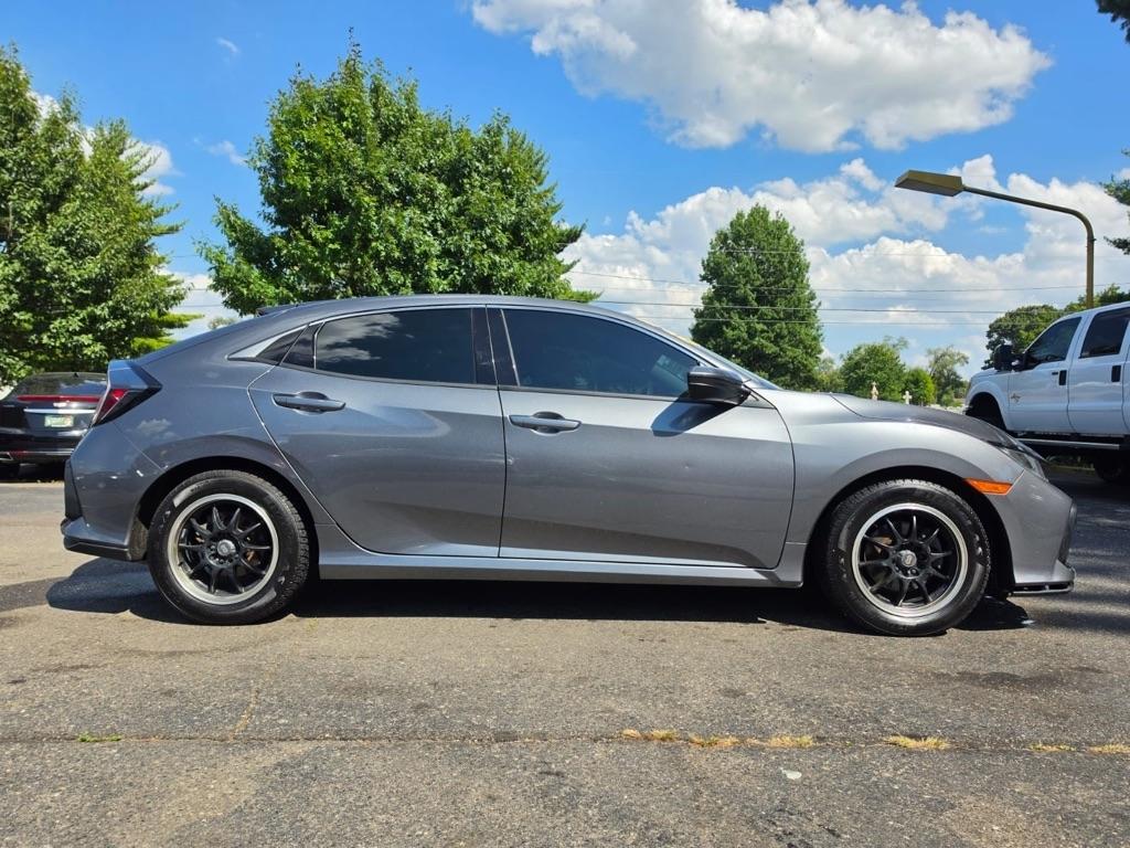 Honda Civic Hatchback LX CVT 2021