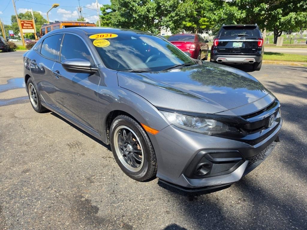 Honda Civic Hatchback LX CVT 2021