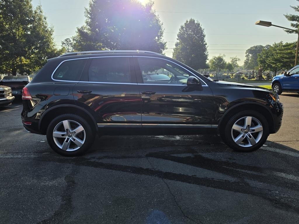 Volkswagen Touareg 4dr TDI Sport w/Nav 2014