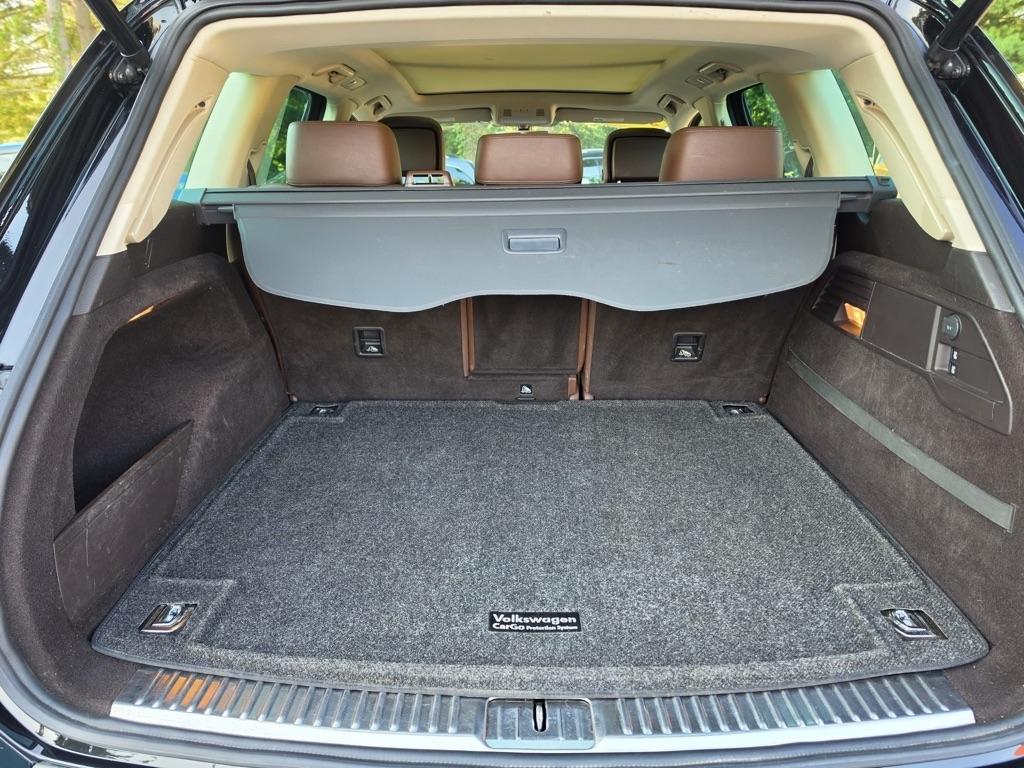 Volkswagen Touareg 4dr TDI Sport w/Nav 2014