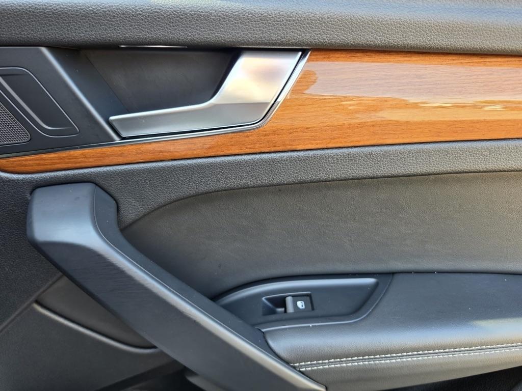 Audi Q5 Premium Plus 45 TFSI quattro 2021