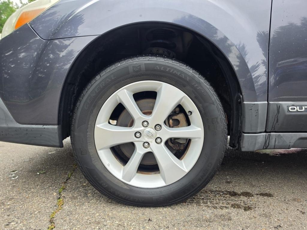 Subaru Outback 4dr Wgn H6 Auto 3.6R Limited 2013