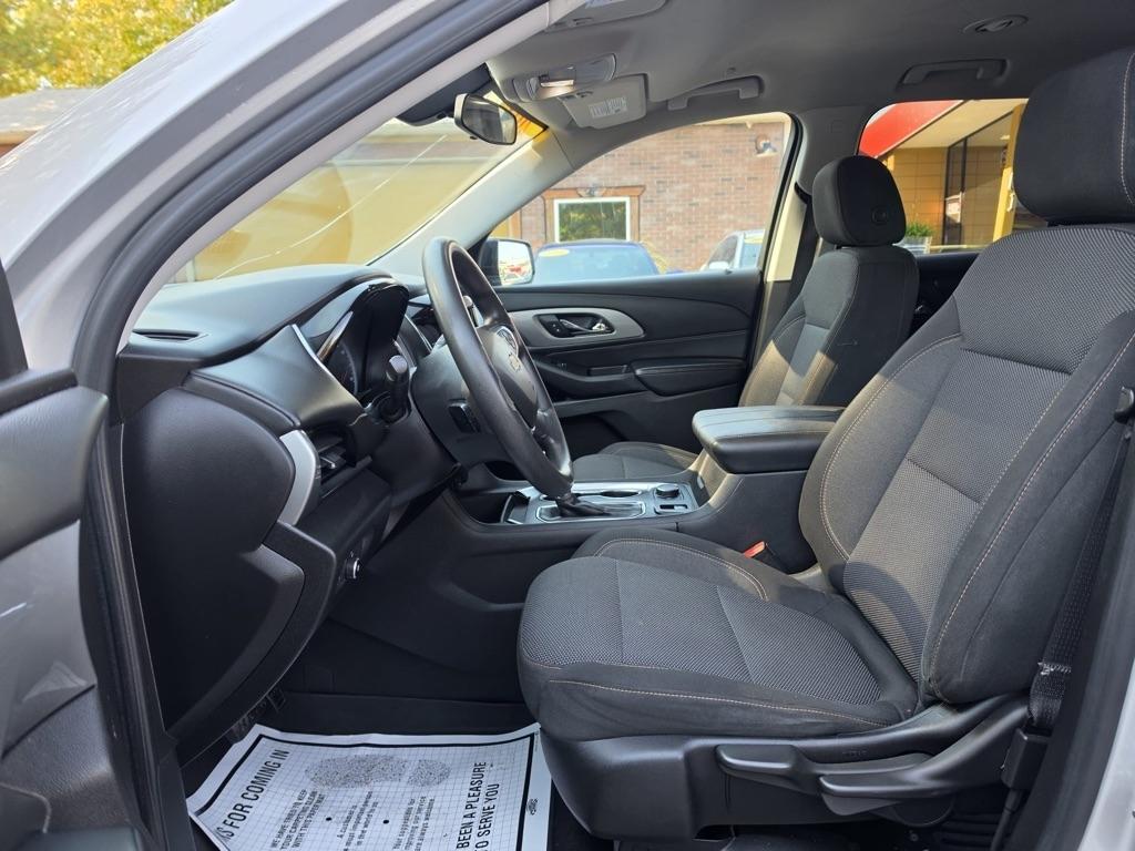 Chevrolet Traverse FWD 4dr LS w/1LS 2018