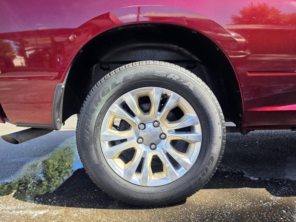 RAM 1500 Express 4x2 Quad Cab 6'4" Box 2017