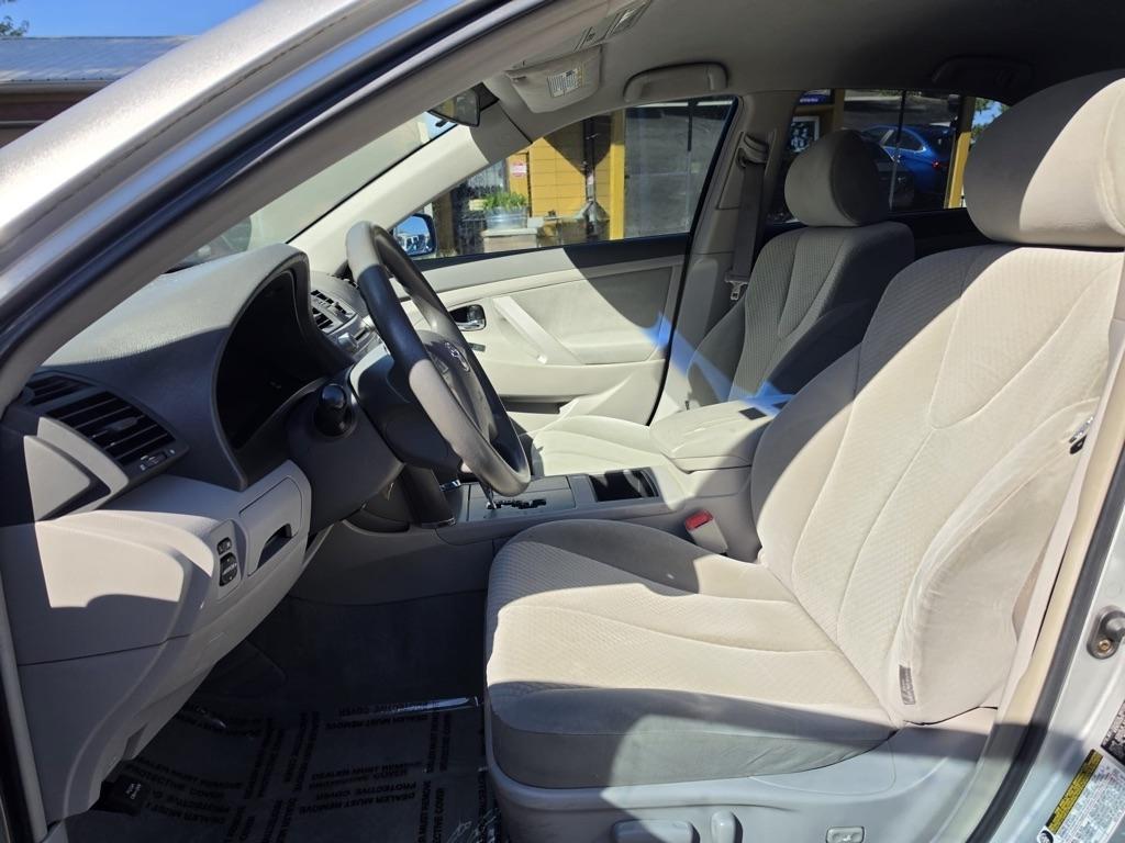Toyota Camry 4dr Sdn I4 Auto XLE (Natl) 2007