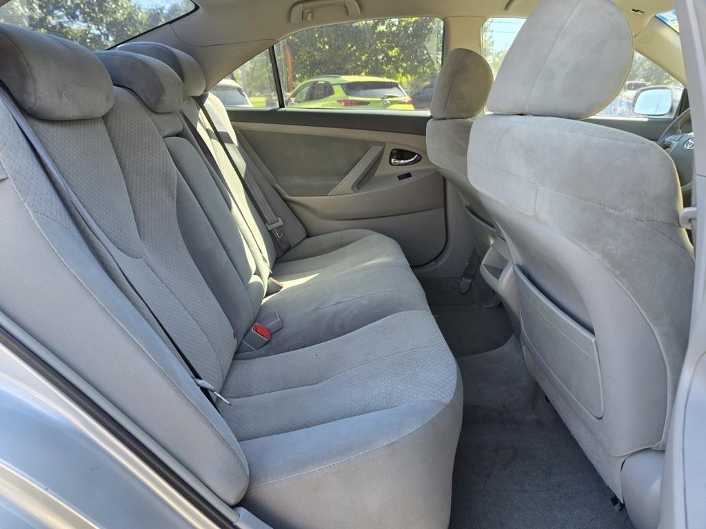 Toyota Camry 4dr Sdn I4 Auto XLE (Natl) 2007