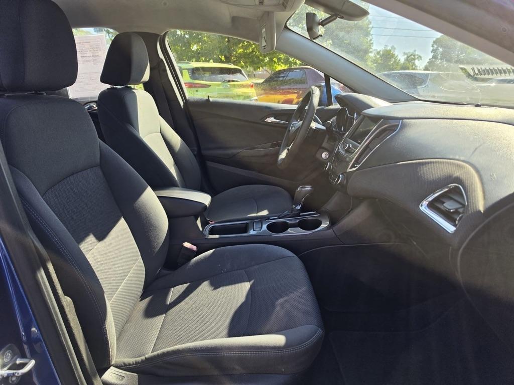 Chevrolet Cruze 4dr Sdn LT 2019