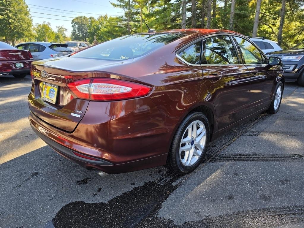 Ford Fusion 4dr Sdn SE FWD 2016