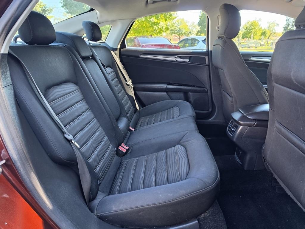 Ford Fusion 4dr Sdn SE FWD 2016