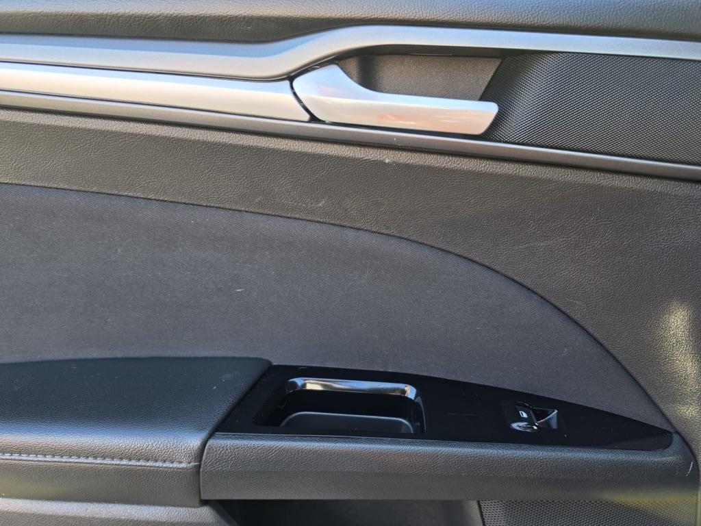 Ford Fusion 4dr Sdn SE FWD 2016