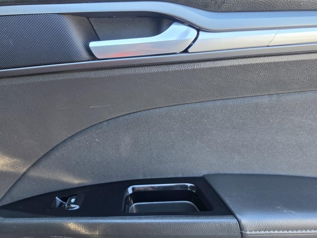 Ford Fusion 4dr Sdn SE FWD 2016
