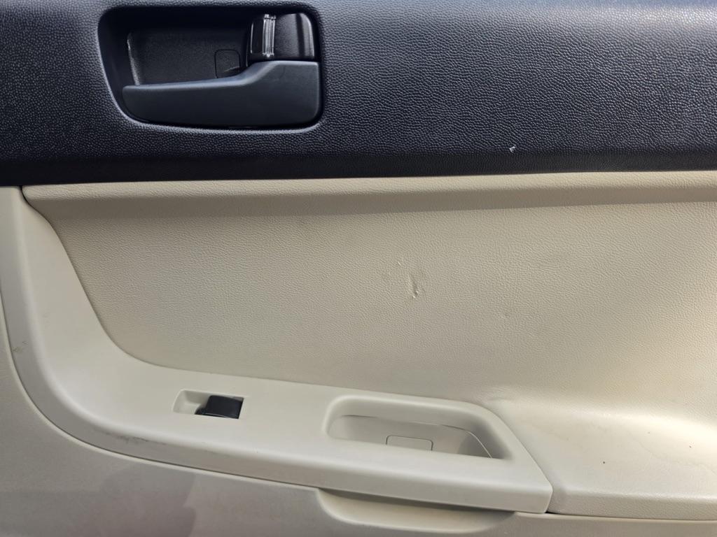 Mitsubishi Lancer 4dr Sdn Man ES FWD 2014