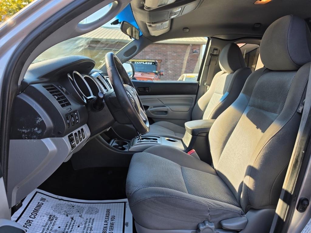 Toyota Tacoma 4WD Access Cab V6 MT (Natl) 2014