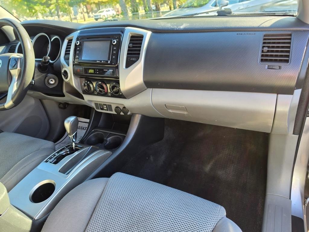 Toyota Tacoma 4WD Access Cab V6 MT (Natl) 2014