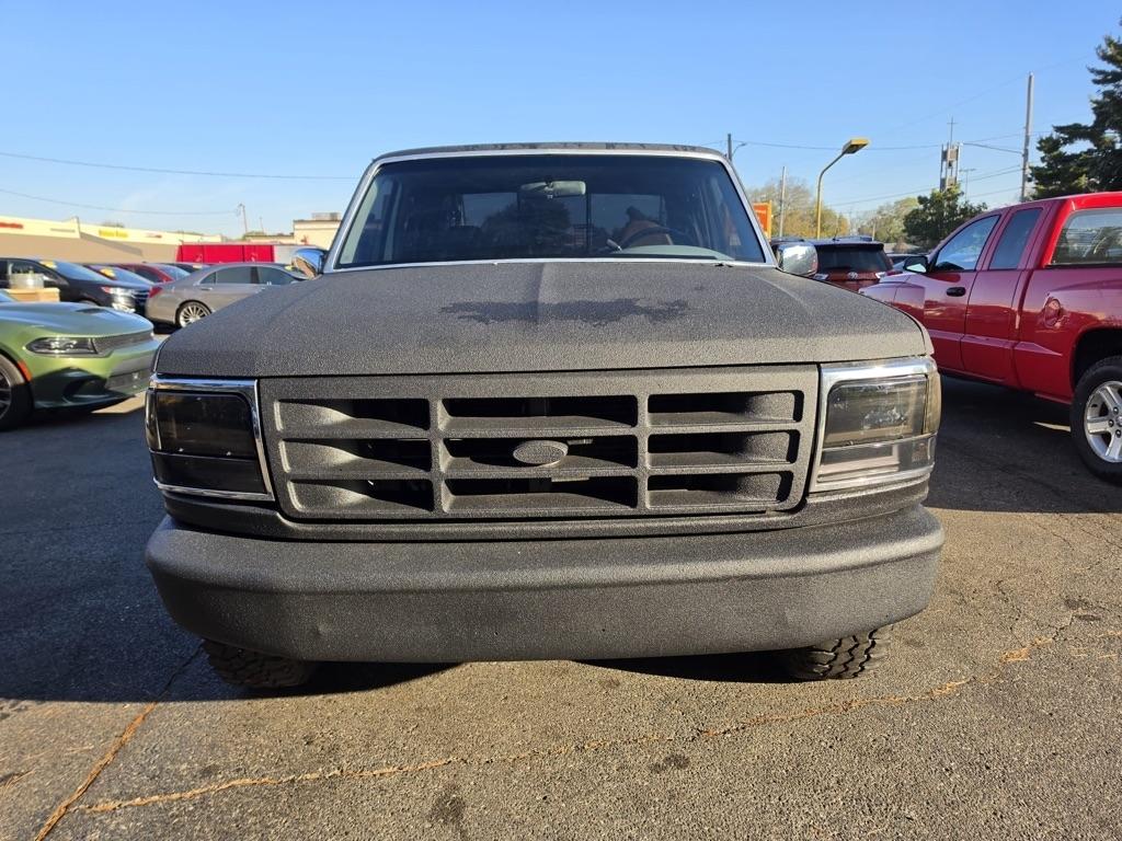 Ford F-150 Supercab 138.8" WB 4WD 1995