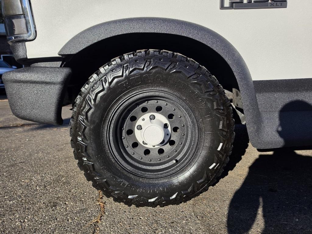 Ford F-150 Supercab 138.8" WB 4WD 1995