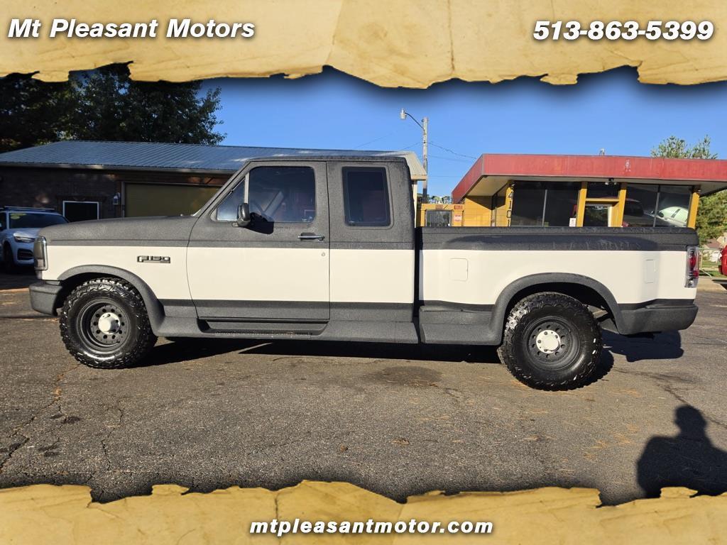 1995 Ford F-150 Supercab 138.8" WB 4WD
