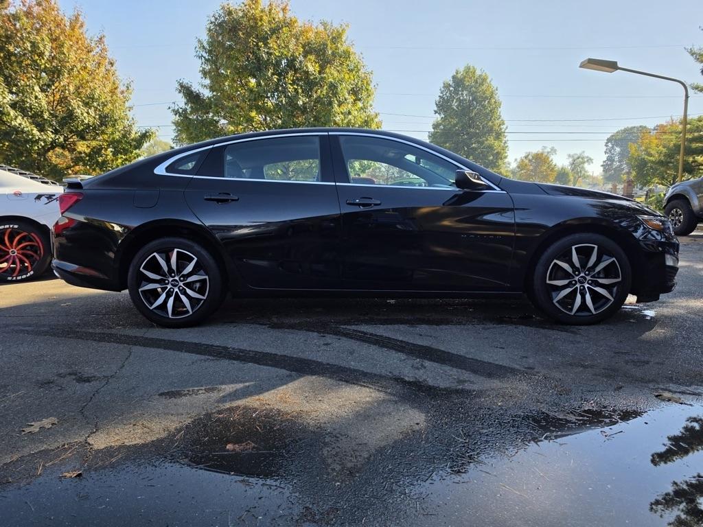 Chevrolet Malibu 4dr Sdn RS 2025