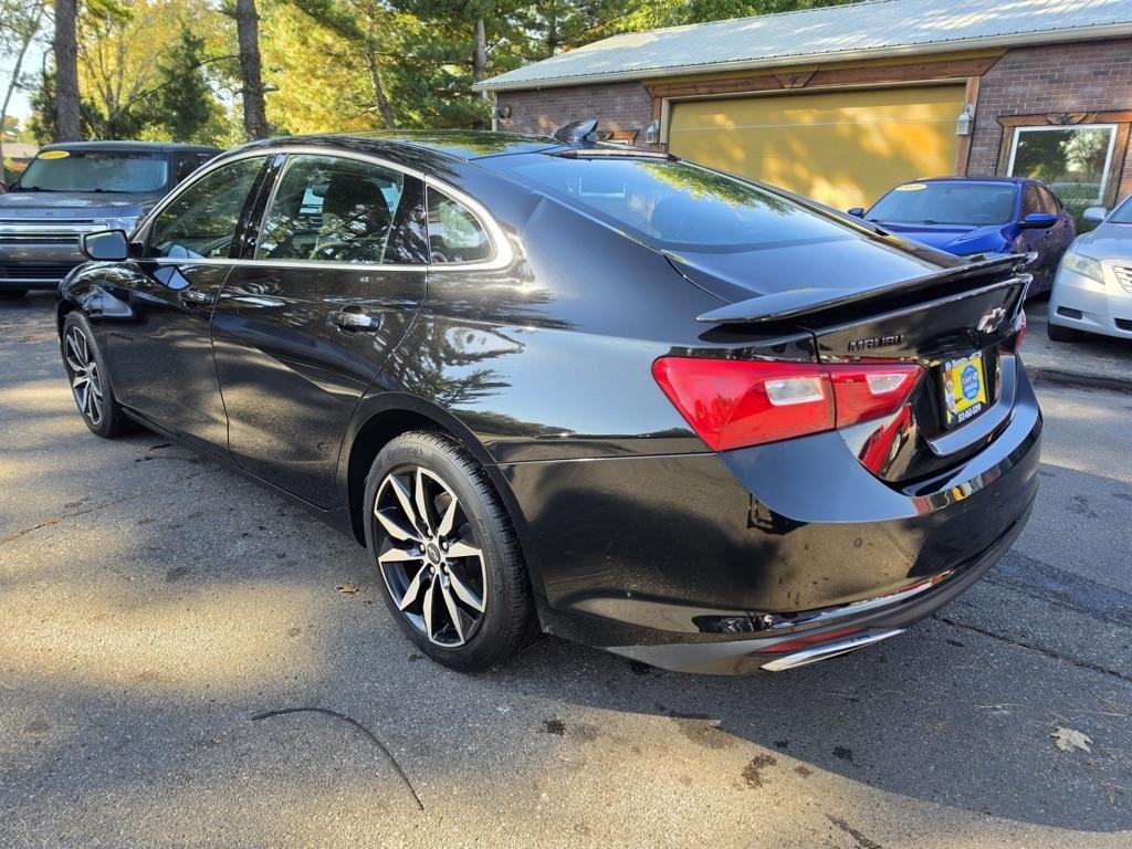 Chevrolet Malibu 4dr Sdn RS 2025