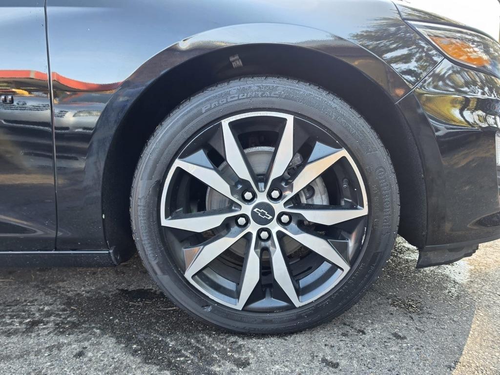 Chevrolet Malibu 4dr Sdn RS 2025