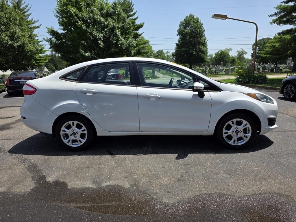 Ford Fiesta 4dr Sdn SE 2014