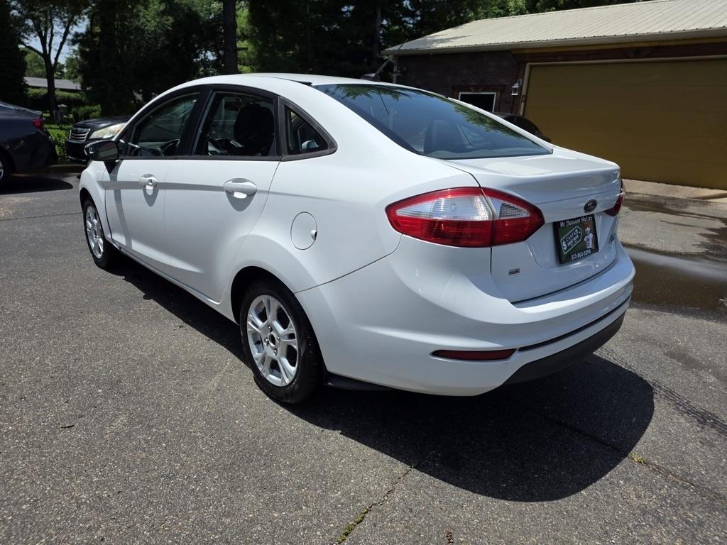 Ford Fiesta 4dr Sdn SE 2014