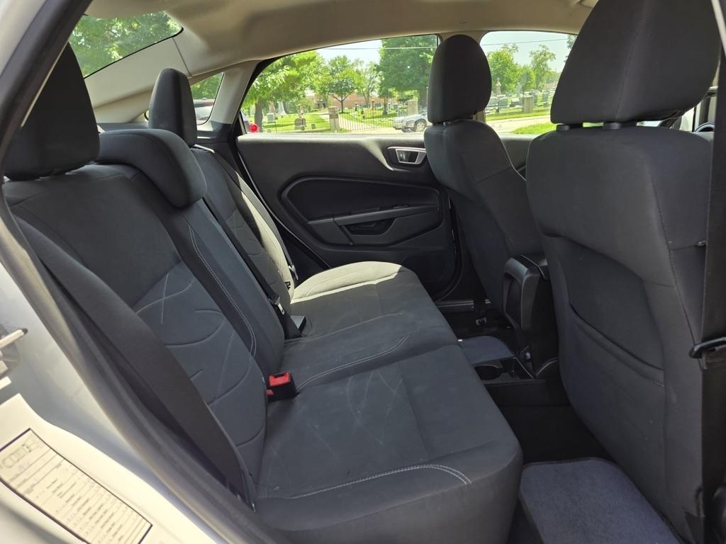 Ford Fiesta 4dr Sdn SE 2014
