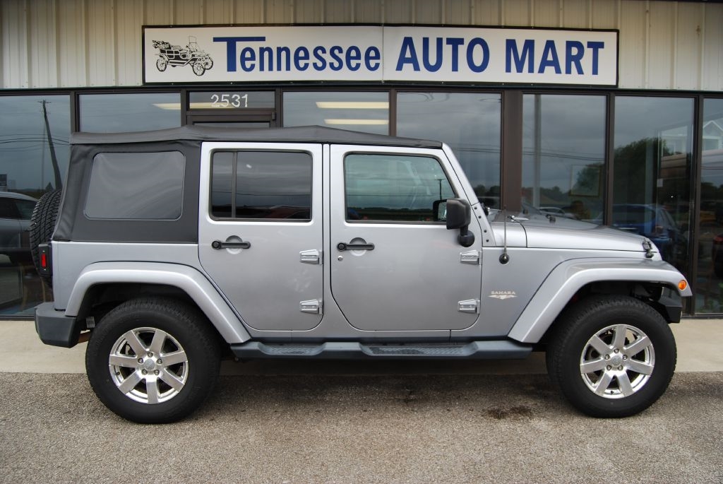 Jeep Wrangler Unlimited Sahara 4WD 2013