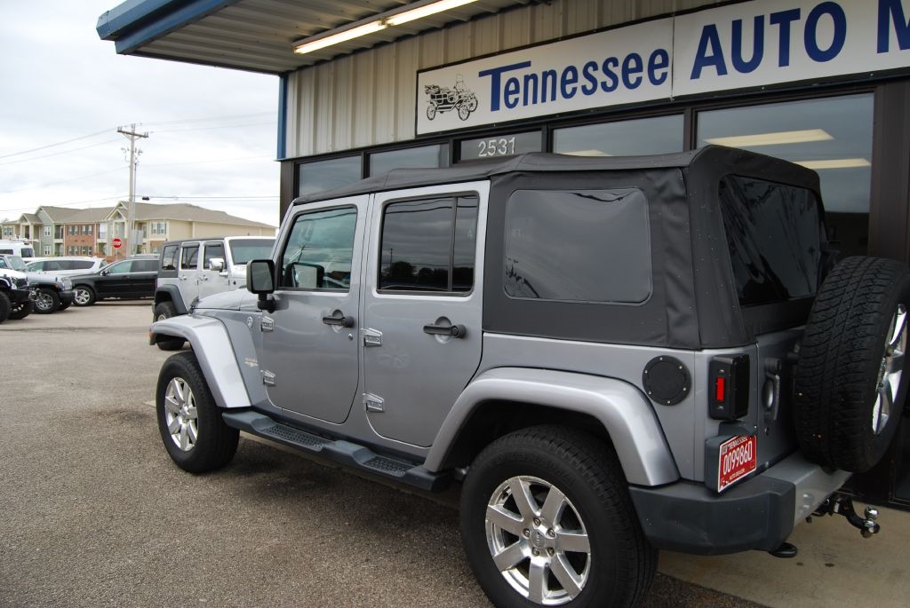 Jeep Wrangler Unlimited Sahara 4WD 2013