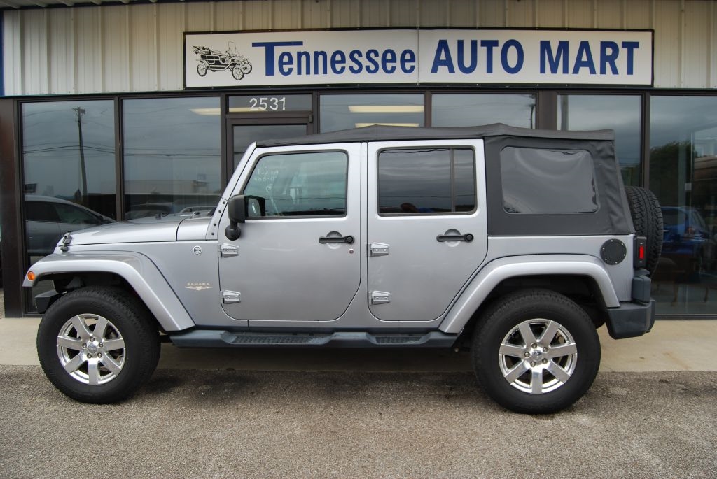 Jeep Wrangler Unlimited Sahara 4WD 2013