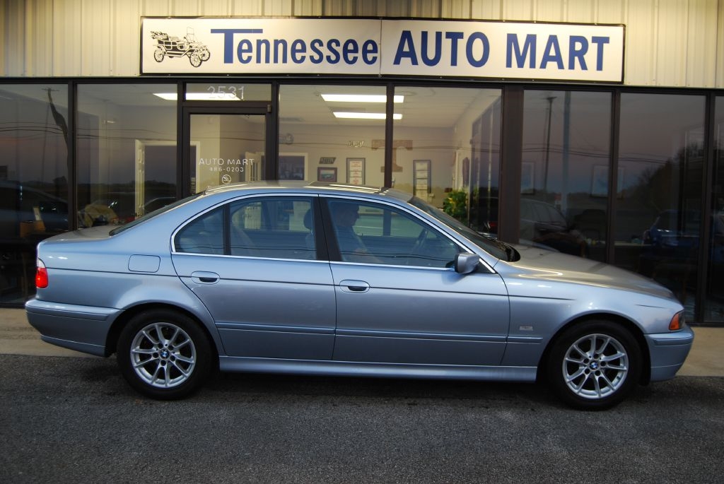 2003 BMW 5-Series 525i