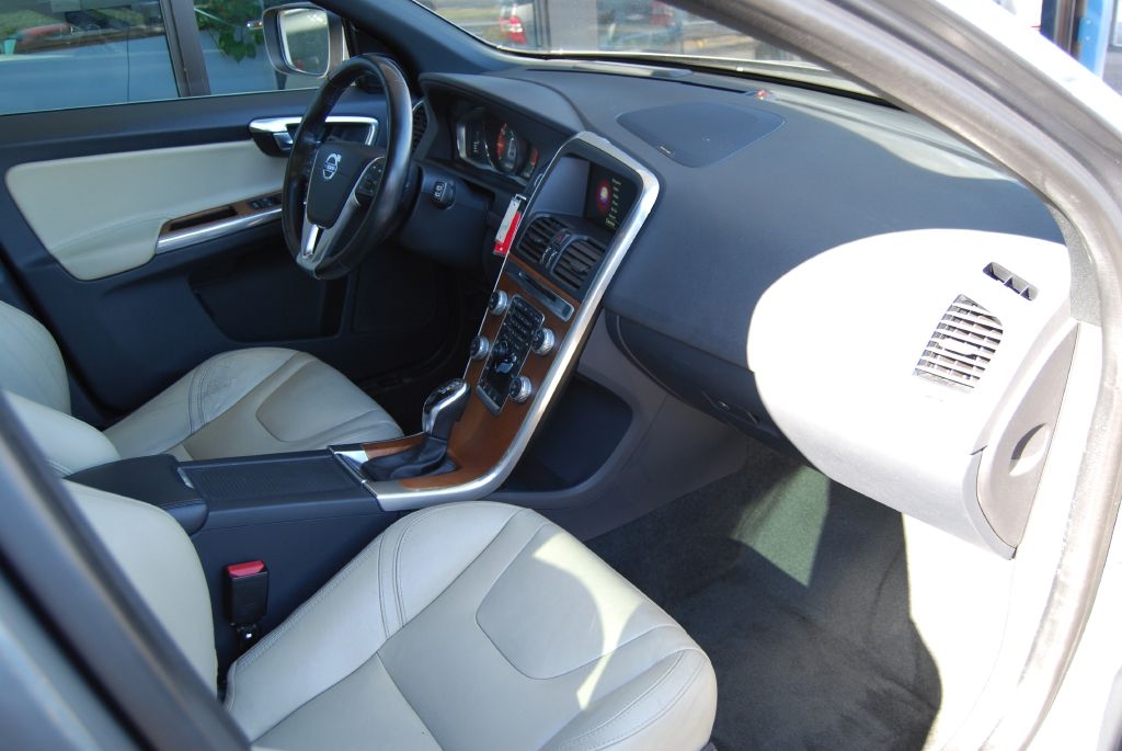 Volvo XC60 T6 Drive-E Platinum AWD 2016