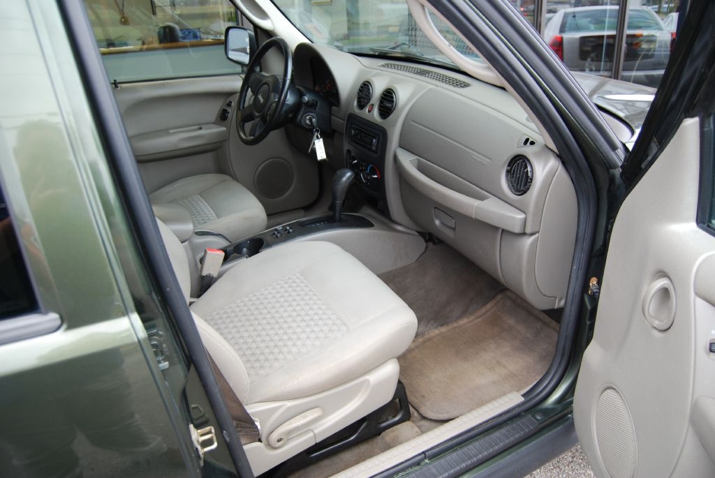 Jeep Liberty Sport 2WD 2007