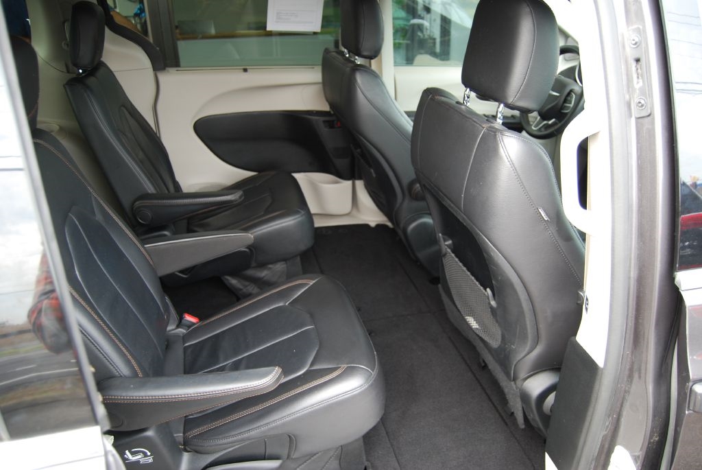 Chrysler Pacifica Touring-L 2017