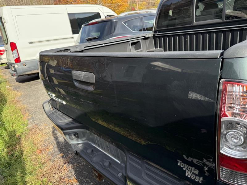 Toyota Tacoma Double Cab V6 4WD 2011