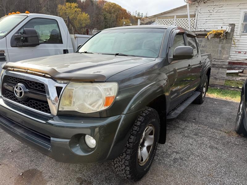 Toyota Tacoma Double Cab V6 4WD 2011