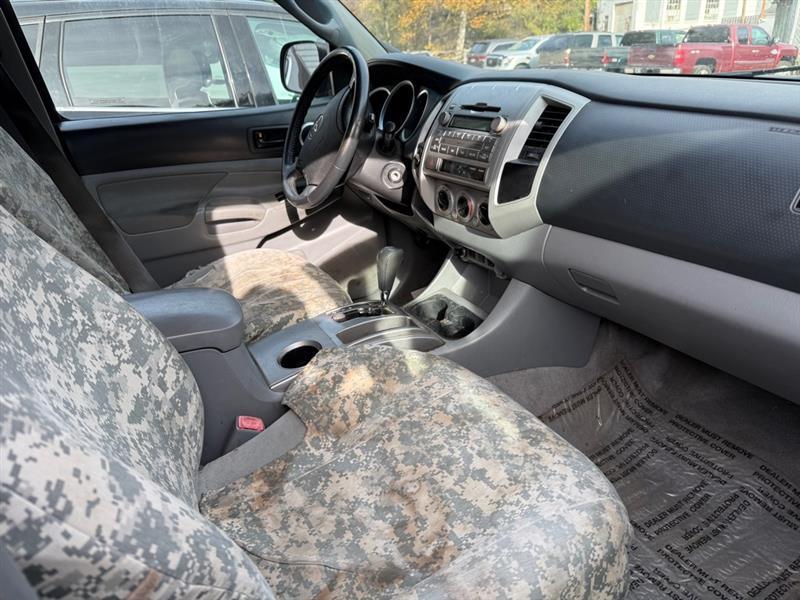 Toyota Tacoma Double Cab V6 4WD 2011