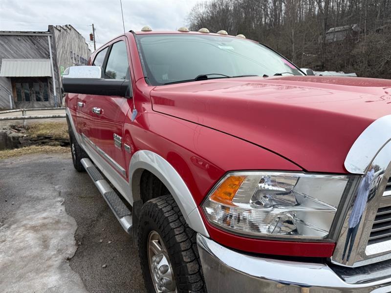 RAM 2500 Laramie Mega Cab 4WD 2012