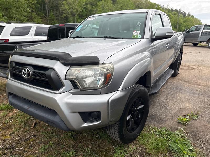 Toyota Tacoma Access Cab I4 5MT 4WD 2015
