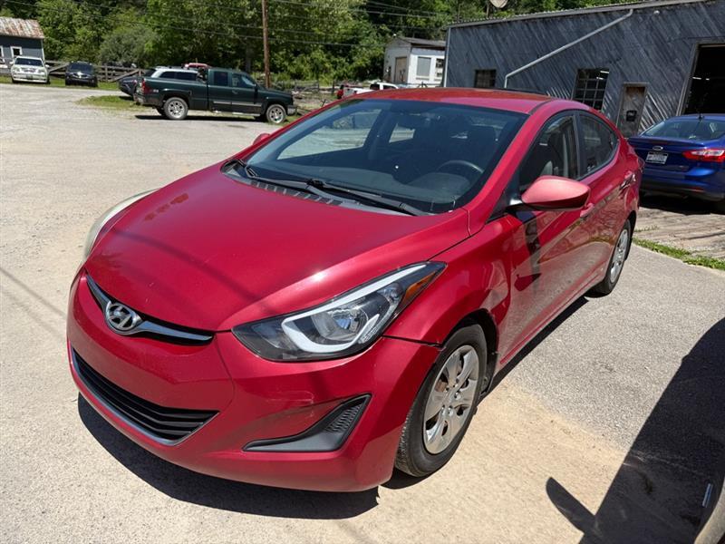 Hyundai Elantra SE 6AT 2016
