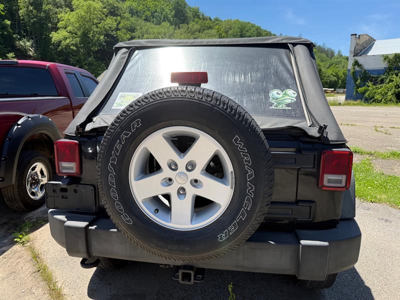 Jeep Wrangler Unlimited Sport 4WD 2012