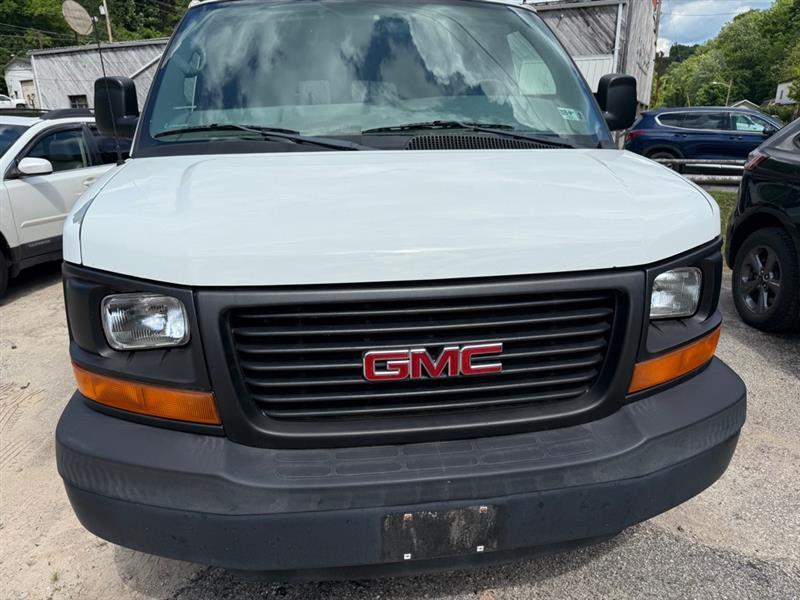 GMC Savana G2500 2008