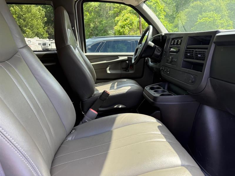 GMC Savana G2500 2008
