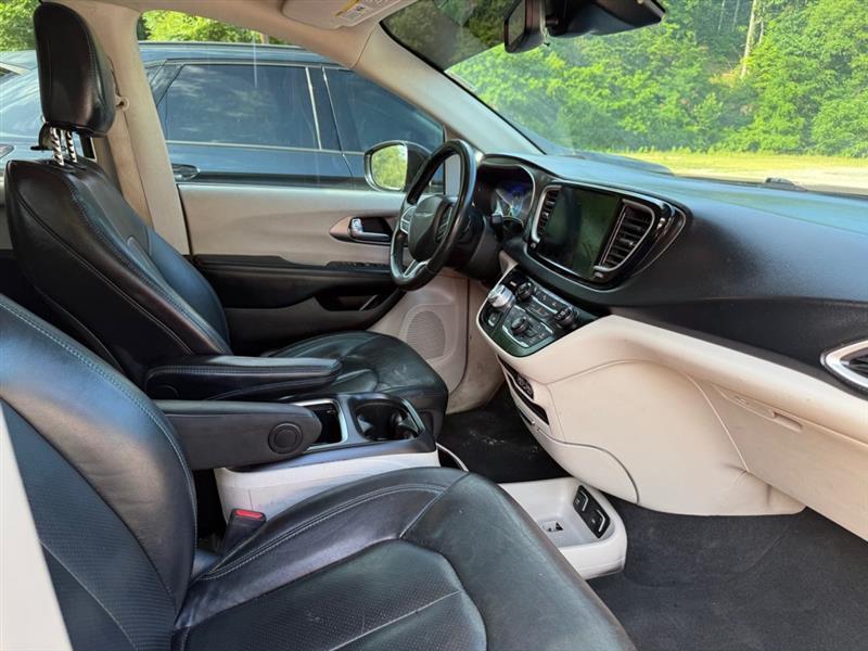Chrysler Pacifica Touring-L 2021